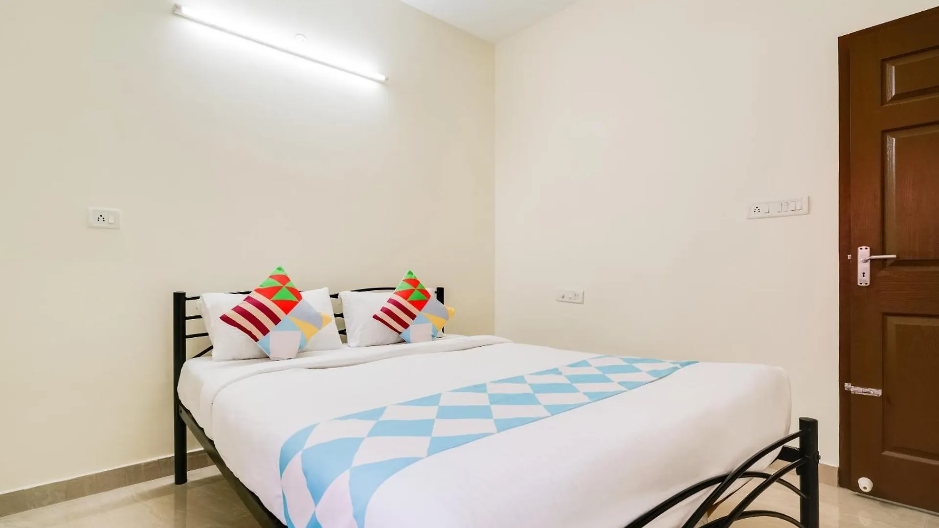Hotel O Aashniya Homes Elur Apartment