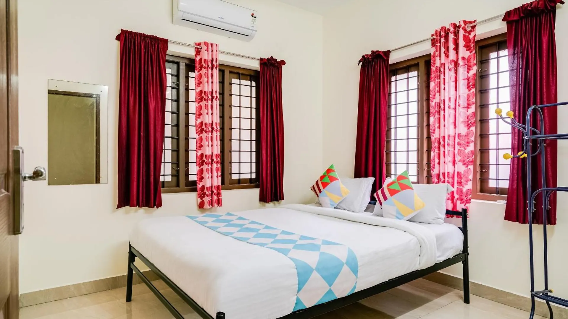 Hotel O Aashniya Homes Elūr Lägenhet